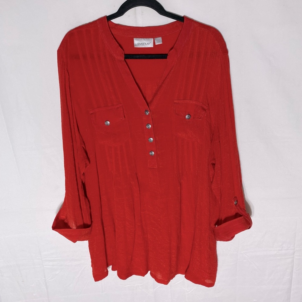 Avenue Red Flowy Pleated Front Button Up Blouse Top 26